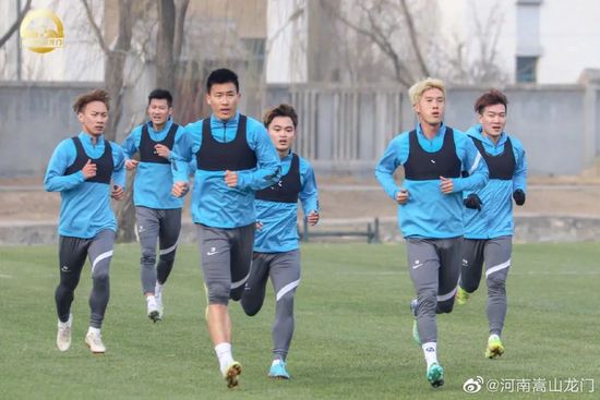 睡着了强行挺进岳身体40电影
