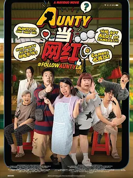 美女把尿口扒开给男人舔